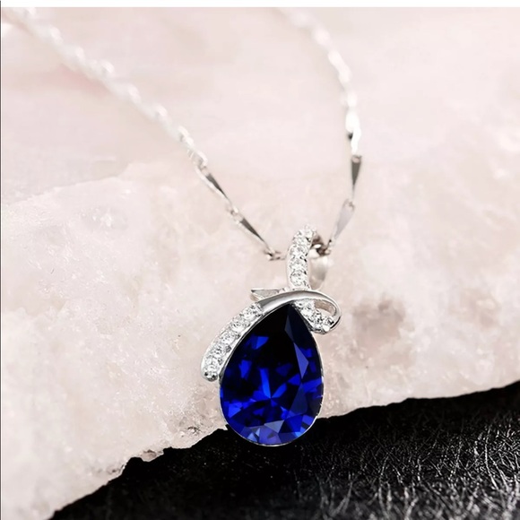 🆕 Bermuda Blue Swarovski Silver Pendant Necklace - Picture 2 of 5